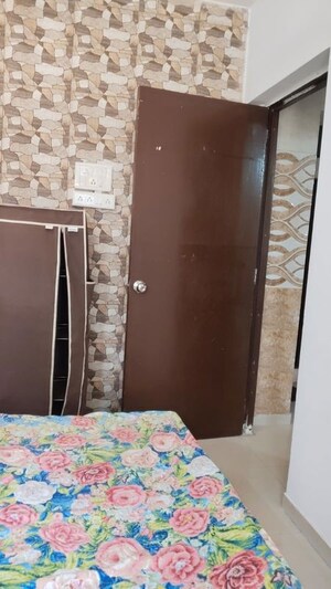 Furnished Amenities in 1 BHK Apartment at Ashok Enclave Malad West, Malad West – for Rent