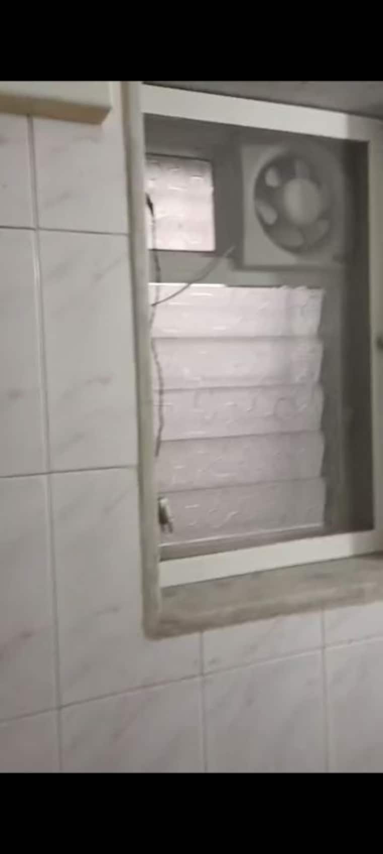 Bathroom, saptarishi-chs 1 Bedroom 500 Sq.Ft. Apartment In Santacruz East Mumbai 10402603