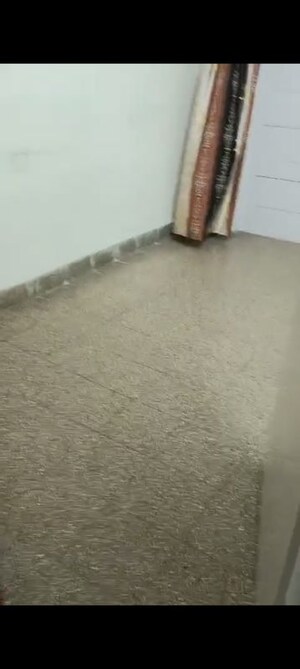 Room in 1 BHK Apartment at Saptarishi CHS, Santacruz East – for Rent