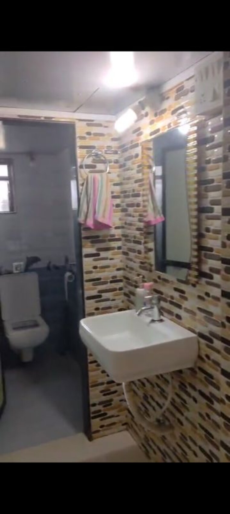 Bathroom, vakola 1 Bedroom 450 Sq.Ft. Apartment In Vakola Mumbai 10402615