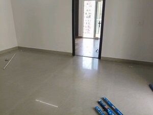 Room in 2.5 BHK Apartment at Fusion Homes, Tech Zone 4 Greater Noida – for Sale