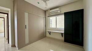 Room in 3 BHK Apartment at Prestige Beverly Hills, Kokapet – for Rent