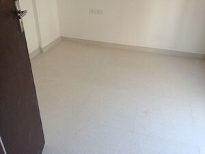 Room in 2 BHK Apartment at Shraddha Paramount, Tagore Nagar – for Rent