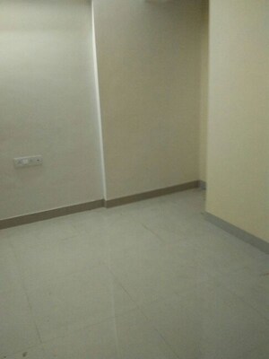 Room in 2 BHK Apartment at Rustomjee Bella Phase 1, Bhandup West – for Rent