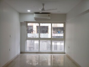 Room in 2 BHK Apartment at Anubhav CHS Mulund, Mulund West – for Rent