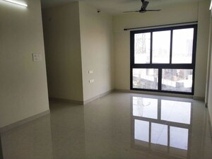 Room in 2 BHK Apartment at Anubhav CHS Mulund, Mulund West – for Rent