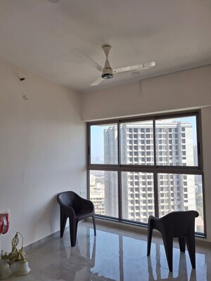 Room in 2 BHK Apartment at Sheth Auris Bliss, Malad West – for Rent