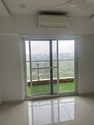 Room in  Apartment at Sumadhura Acropolis Hyderabad, Gachibowli – for Rent