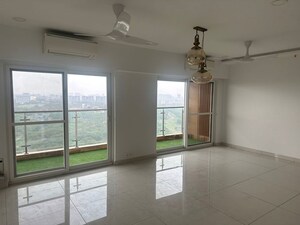 Room in  Apartment at Sumadhura Acropolis Hyderabad, Gachibowli – for Rent