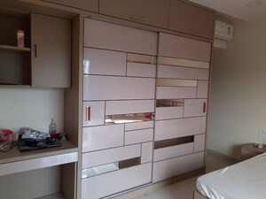 Room in 2 BHK Apartment at Kanakia Rainforest, Andheri East – for Rent