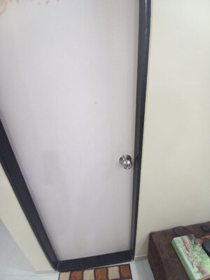 Furnished Amenities in 1 BHK Apartment at Chandak Nishchay, Borivali East – for Rent