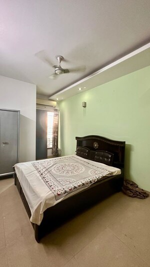 Bedroom in 3 BHK Builder Floor at Palam Vihar Residents Association, Palam Vihar – for Rent