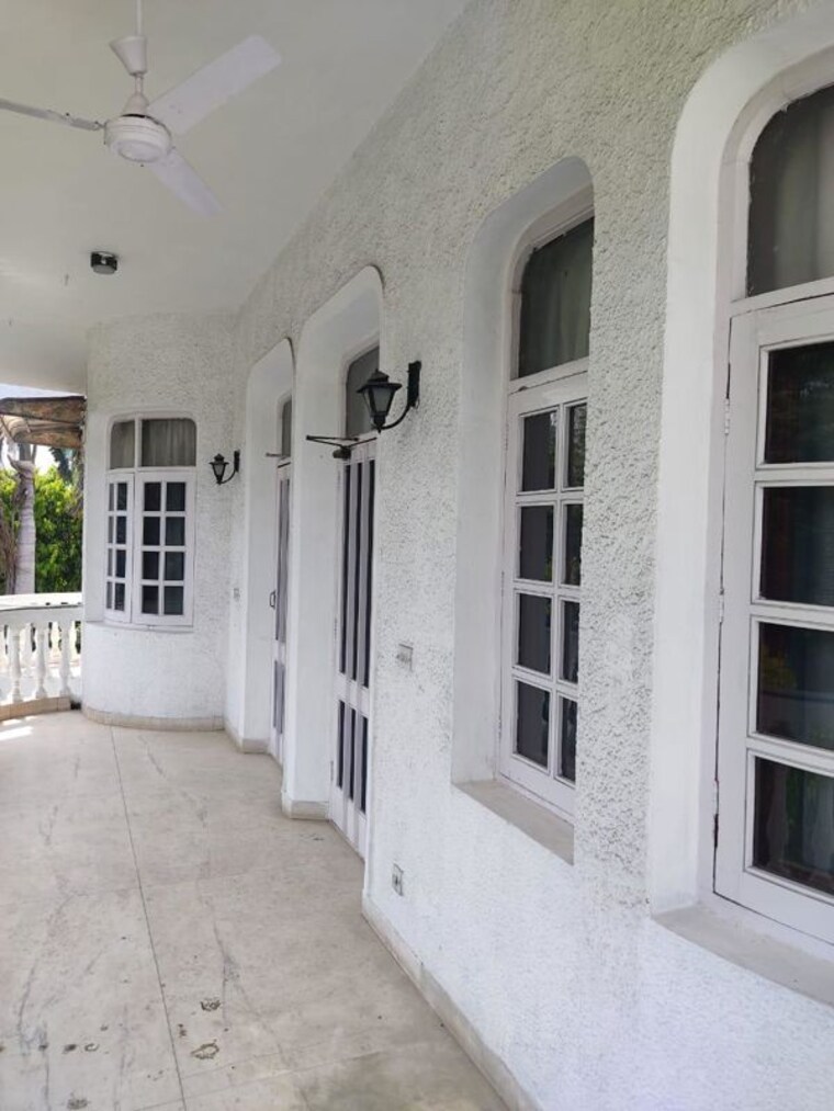 undefined, dlf-city-phase-v 3 Bedroom 3632 Sq.Ft. Apartment In Dlf Phase V Gurgaon 10402711
