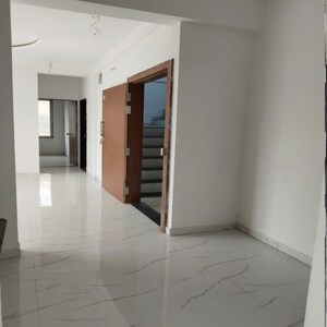 Room in 3 BHK Apartment at Pathardi Phata – for Sale