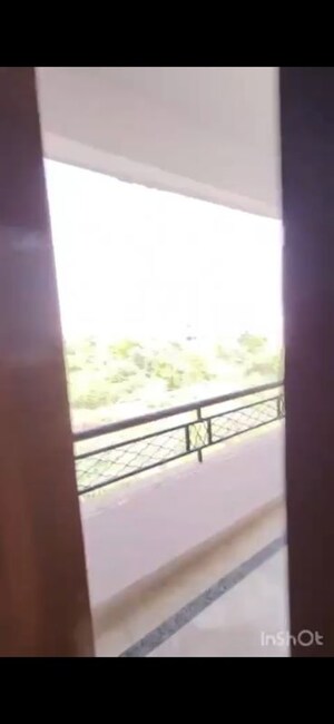 Room in 3 BHK Apartment at Saarang Residency, Sector 21c – for Sale