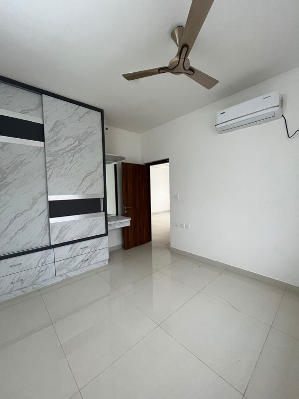 3 BHK + Pooja Room,Servant Room,Study Room,Extra Room,Basement,Store Room Apartment For Rent in Prestige Tranquil
