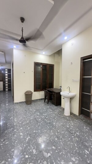 Living Room in 2 BHK Independent House at Antas Mall, Gomti Nagar – for Rent