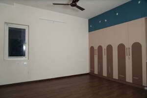 Room in 3 BHK Apartment at Aparna Zenon, Puppalaguda – for Rent