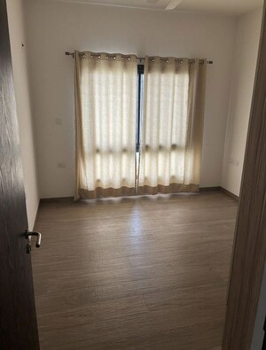 Room in 3 BHK Apartment at Sobha City Gurgaon, Sector 108 – for Rent