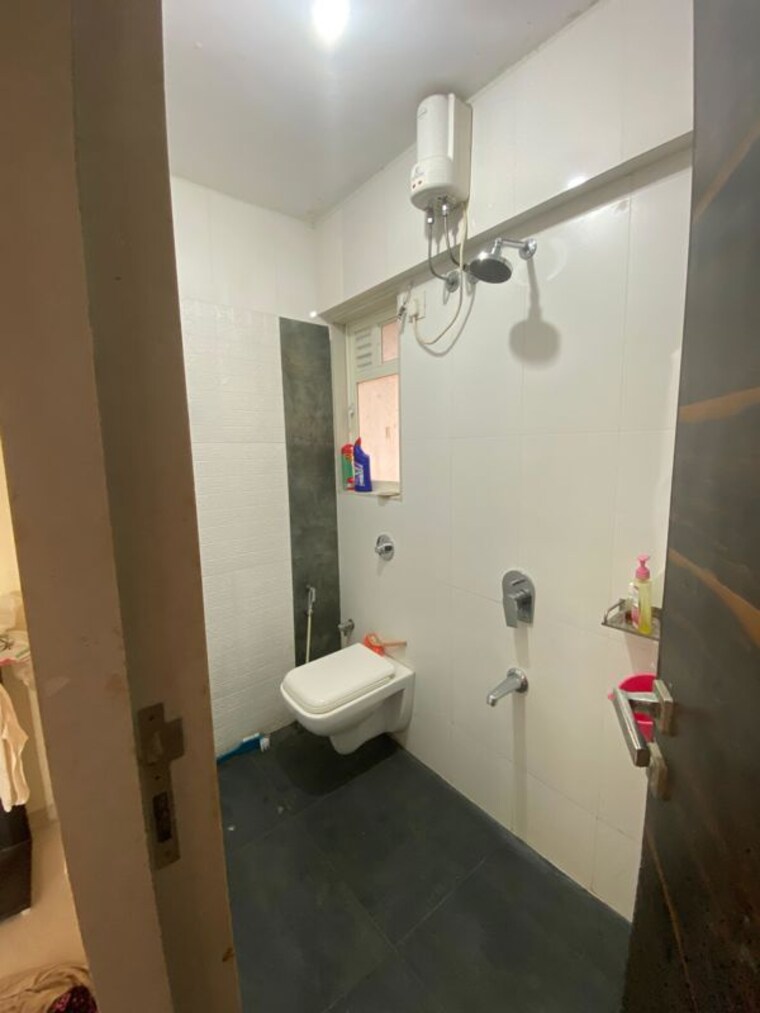 Bathroom, gurukrupa-marina-enclave 2 Bedroom 750 Sq.Ft. Apartment In Malad West Mumbai 10402813