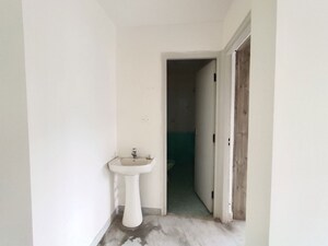 Bathroom in 2 BHK Apartment at Creative Environs, Hsr Layout – for Rent