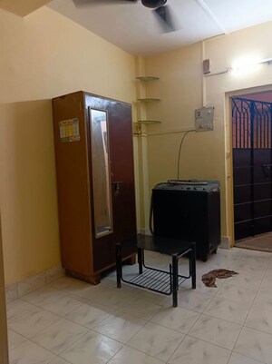 Living Room in 1 RK Apartment at Aashirwad Apartment Andheri, Andheri East – for Rent