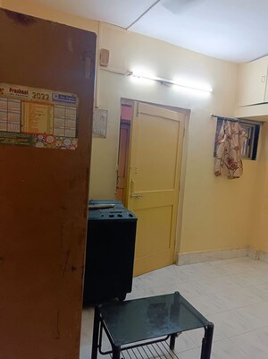 Team Area in 1 RK Apartment at Aashirwad Apartment Andheri, Andheri East – for Rent