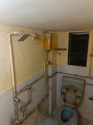 Bathroom in 1 RK Apartment at Aashirwad Apartment Andheri, Andheri East – for Rent