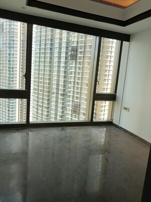 Room in 3 BHK Apartment at Lodha Trump Tower, Worli – for Rent