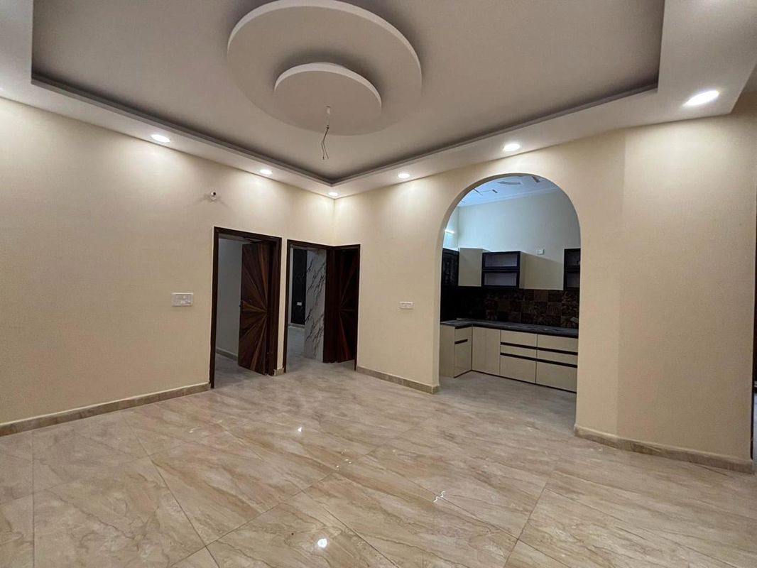4 BHK + Pooja Room Apartment For Sale in Sector 10A