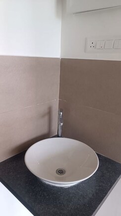 2 BHK Apartment For Rent in Kohinoor Sapphire 3