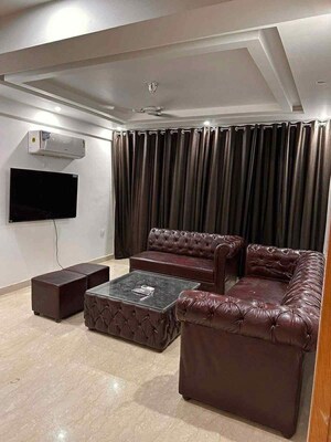 Team Area in 3 BHK Apartment at Conscient Heritage Max, Sector 102 – for Sale
