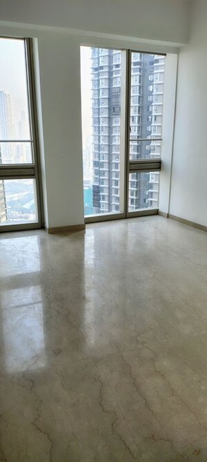 Room in 3 BHK Apartment at Lodha Kiara, Worli – for Rent