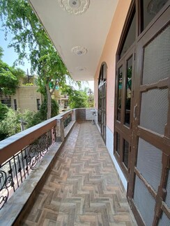 3 BHK Builder Floor For Rent in Choma