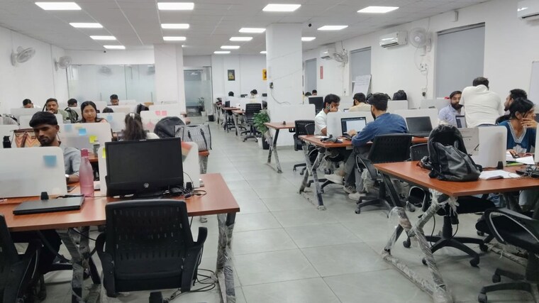 Team Area, sector 2 Commercial Office Space 5000 Sq.Ft. In Sector 2 Noida 10403038