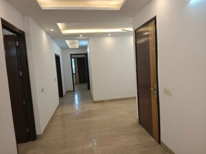 Room in 2 BHK Builder Floor at Sector 56 – for Rent
