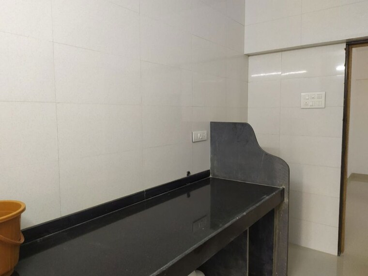 Kitchen, tarapore-gardens 2 Bedroom 950 Sq.Ft. Apartment In Andheri West Mumbai 10403045