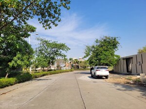 Parking in 3 BHK Villa at Dlf Garden City – for Sale