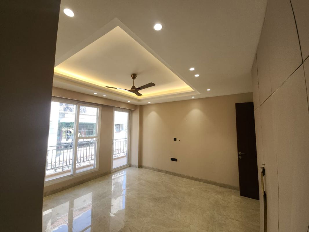 3.5 BHK + Pooja Room,Servant Room Villa For Rent in Sector 51