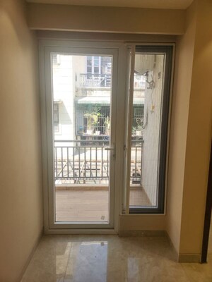 Room in 3.5 BHK Villa at Sector 51 – for Rent