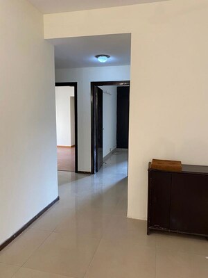Room in 4 BHK Apartment at BPTP Park Grandeura, Sector 82 – for Rent