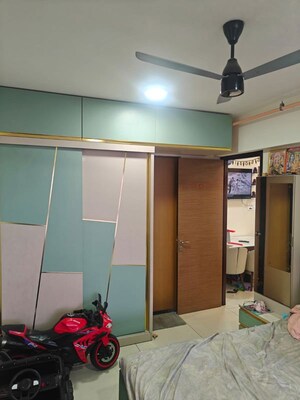 Team Area in 2 BHK Apartment at Chandak 34 Park Estate, Goregaon West – for Rent