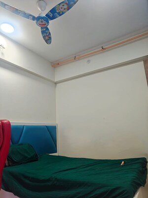 Furnished Amenities in 2 BHK Apartment at Chandak 34 Park Estate, Goregaon West – for Rent