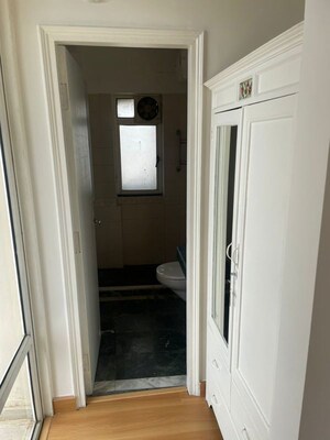 Building Lobby in 3 BHK Apartment at DLF Regency Park II, Sector 27 – for Rent