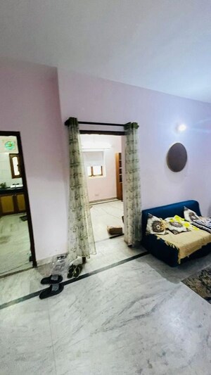 Living Room in 3 BHK Builder Floor at Unitech Infospace, Sector 21 – for Rent