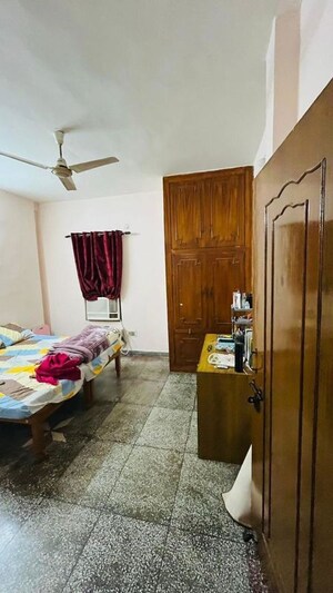 Living Room in 3 BHK Builder Floor at Unitech Infospace, Sector 21 – for Rent