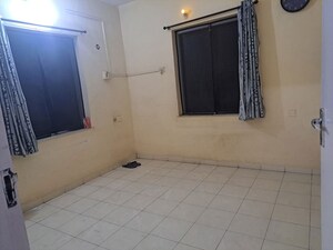 Room in 1 BHK Apartment at Dadlani Park, Majiwada – for Sale