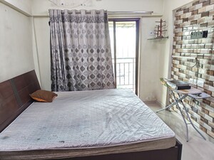 Bedroom in 2 BHK Apartment at Marigold CHS Panch Pakhadi, Panch Pakhadi – for Rent