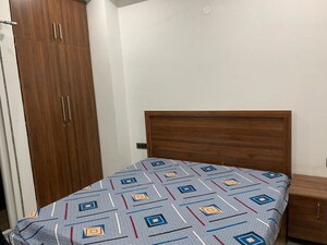 Bedroom in 1 BHK Builder Floor at Sector 42 – for Rent