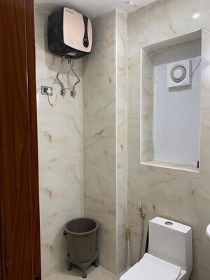 Bathroom in 1 BHK Builder Floor at Sector 42 – for Rent